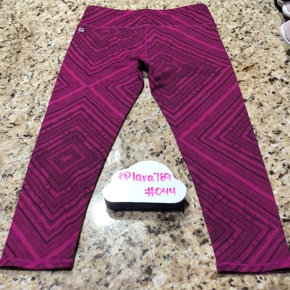 Fabletics Capri - Picture 9 of 11